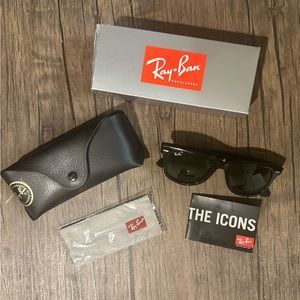 Rayban Wayfarers